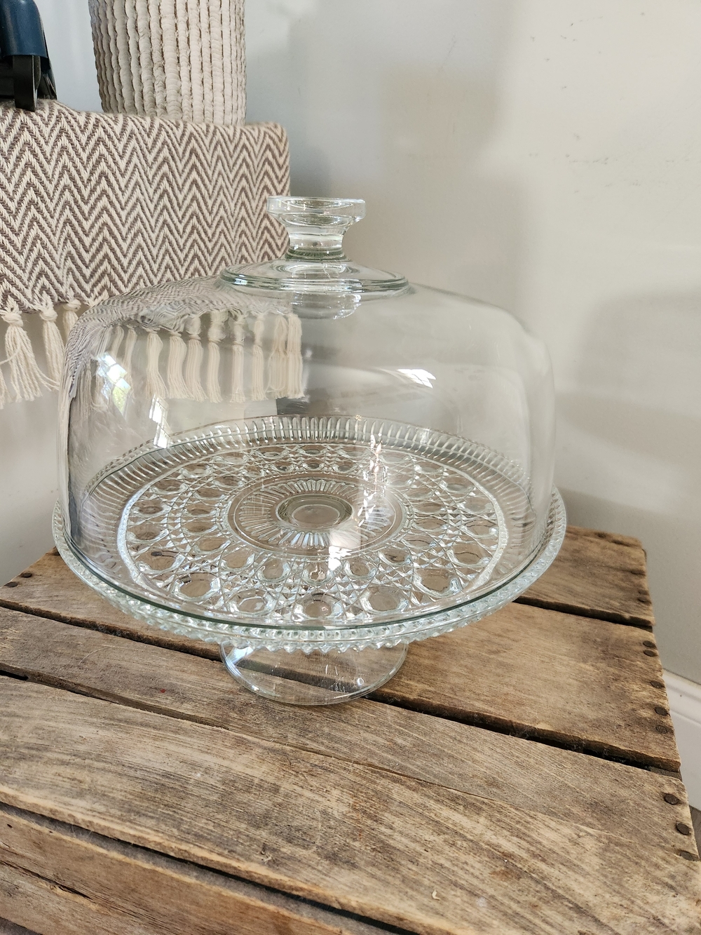Vintage Anchor Hocking Wexford Clear Glass Covered Cake Stand Dome Pedestal